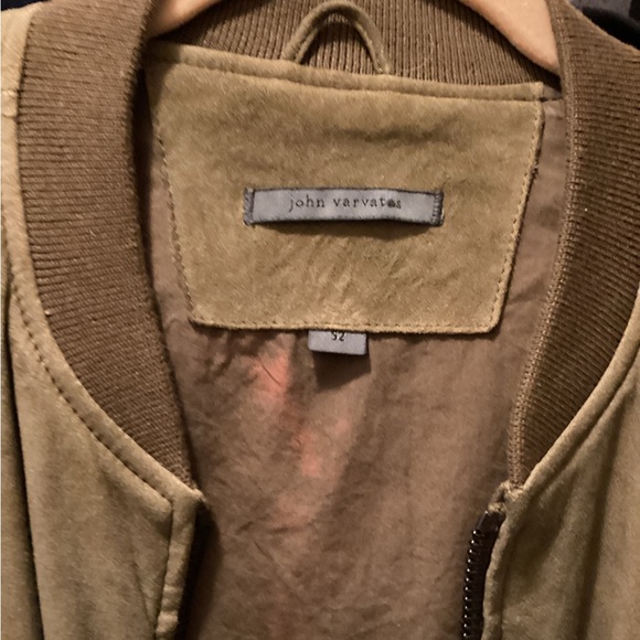 Men’s John Varvatos Olive Green Suede Jacket 52-Some discoloration lining - Picture 12 of 15